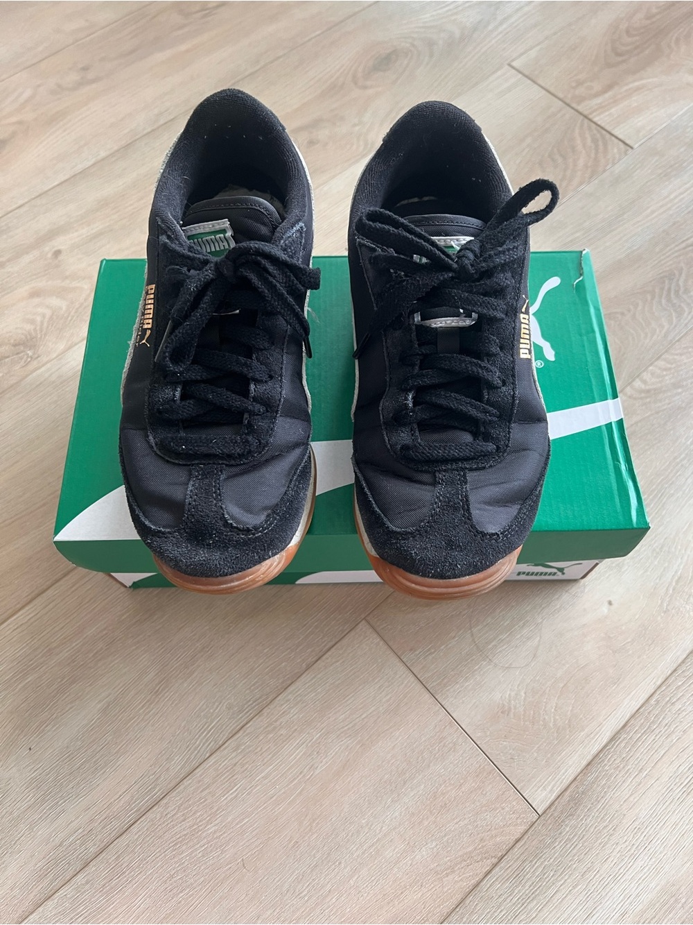 Puma Black Low-Top Sneakers with Gum Sole